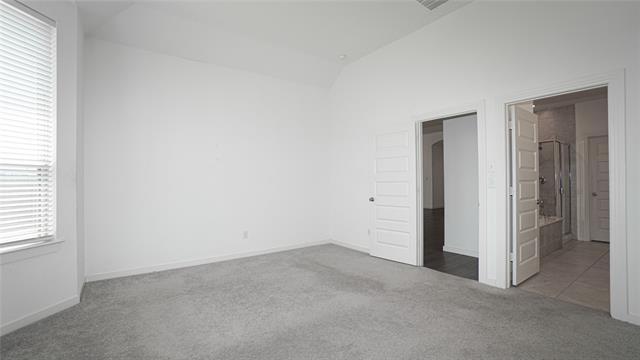 Building Photo - 3031 Aqueduct Ave