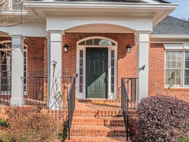 Building Photo - 12872 Waterside Dr