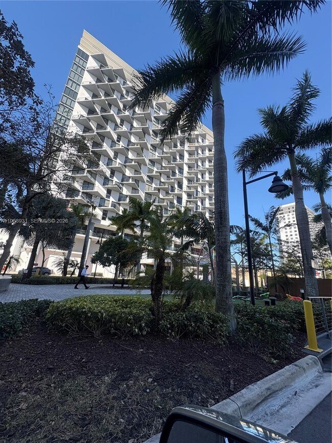 Building Photo - 5252 NW 85th Ave