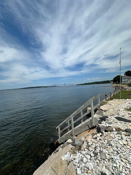 Building Photo - 2 Hall Rd