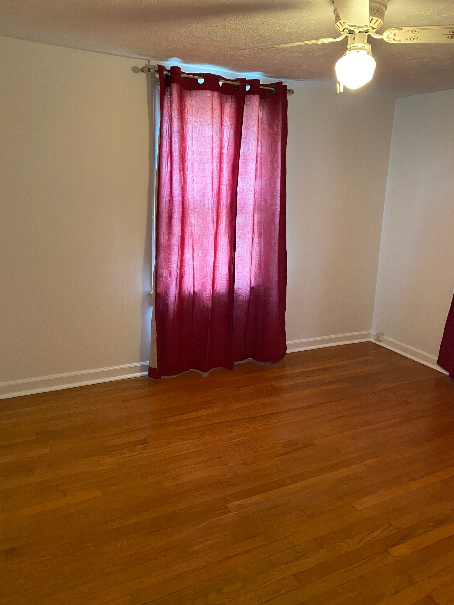 Bedroom - 105 Hill St NE