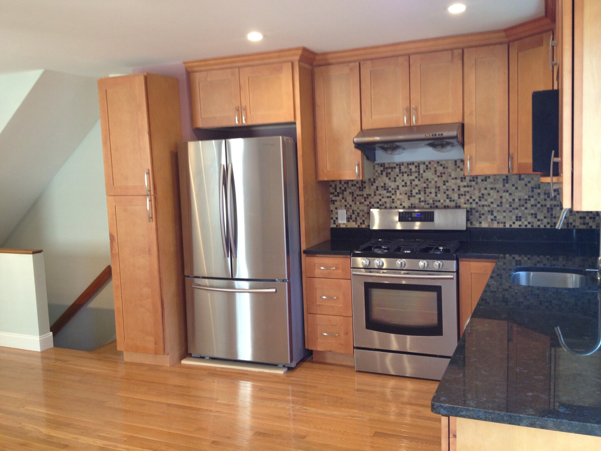 Building Photo - 212 Charles St