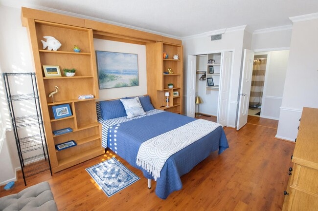 Building Photo - 3475 S Ocean Blvd