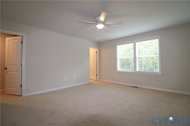 Building Photo - 419 Burden Dr
