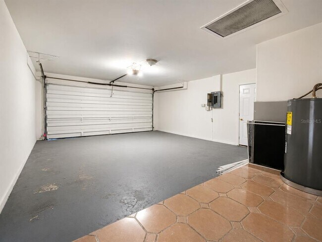 Building Photo - 6391 68th Ln