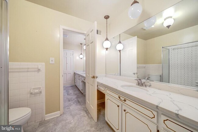 Building Photo - 6209 Stoneham Ln