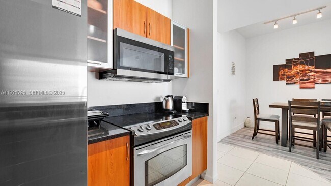 Building Photo - 18800 NE 29th Ave