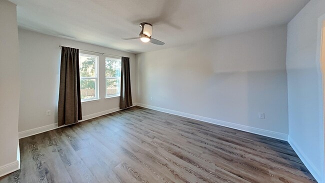 Building Photo - 74 Sandhill Pines Dr