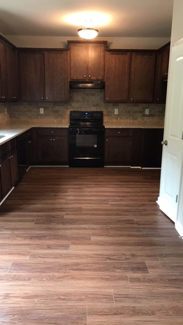 Building Photo - 4 Bedroom Single Family Home in Ellenwood ...