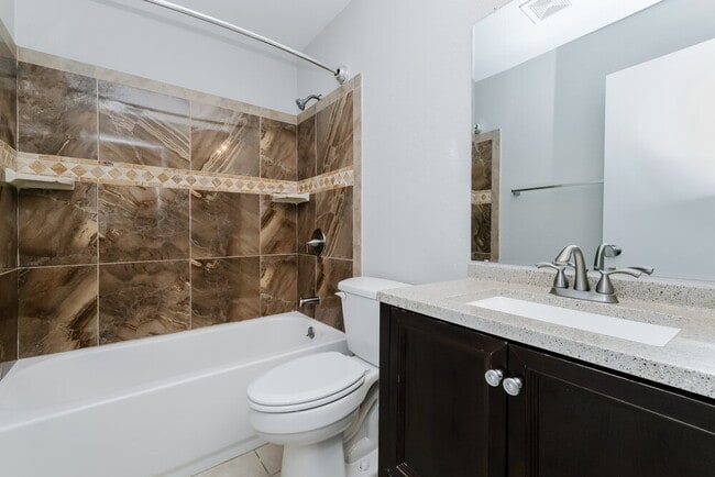 Building Photo - 11211 Fiddlewood Dr