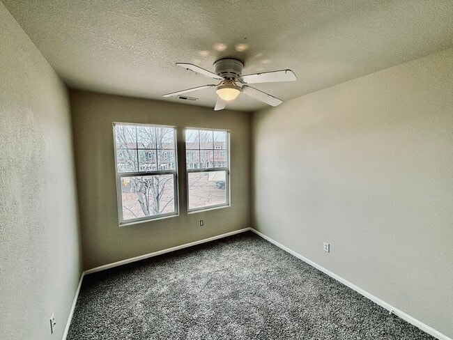 Building Photo - Shannara Grove townhome for rent!