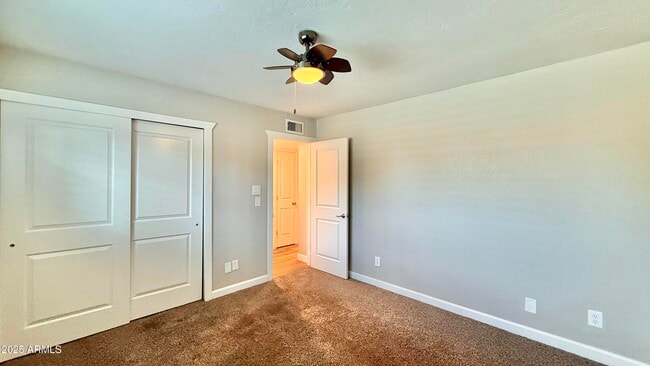 Building Photo - 2502 E Sahuaro Dr