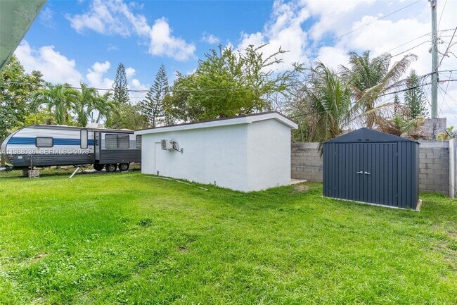 Building Photo - 26620 SW 136th Ave