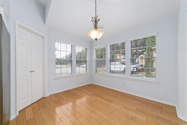 Building Photo - 15010 Leila Oaks Ln