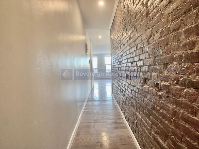 Building Photo - 540 W 158th St