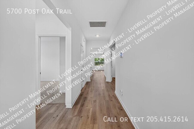 Building Photo - 5700 Post Oak Trl