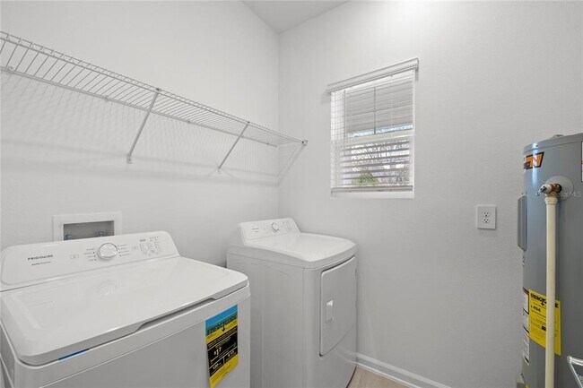 Building Photo - 6020 Zen Wy