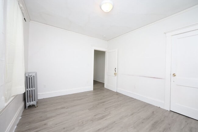 Building Photo - 63 Pinckney St