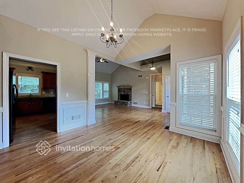 Building Photo - 53 Lazarus Dr