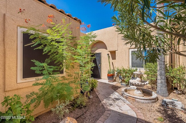Building Photo - Charming Northwest 2 Bed. 2 Ba. Townhome  ...