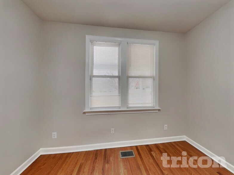 Building Photo - 10301 Sorrills Creek Ln