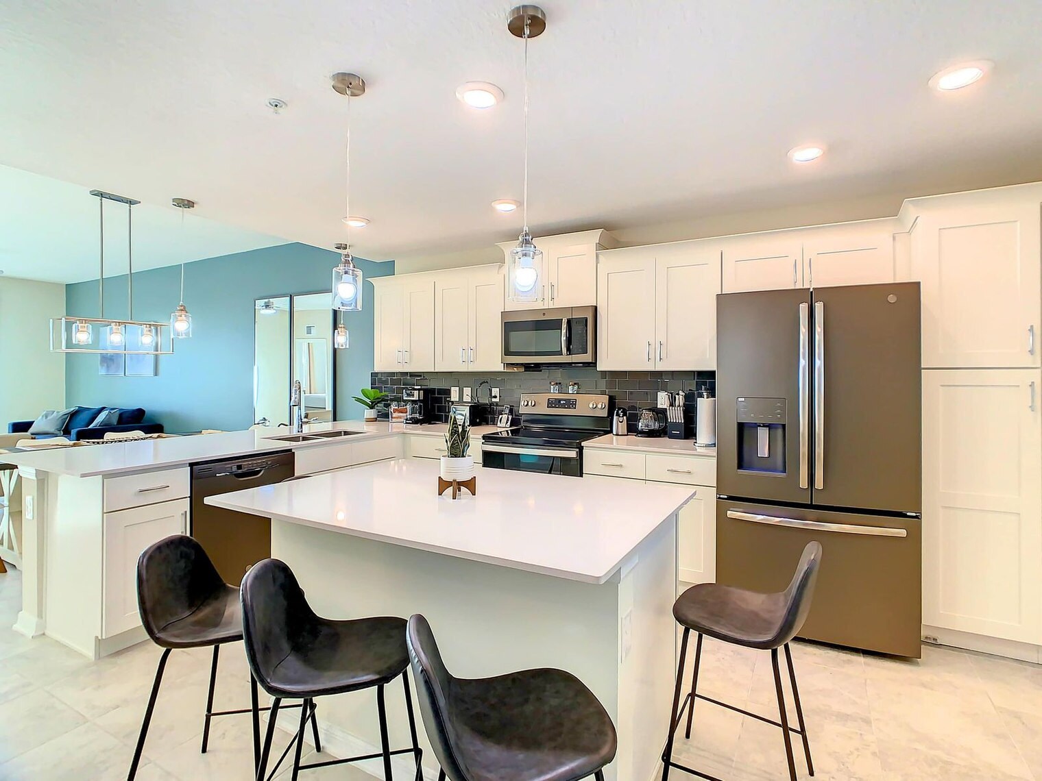 Building Photo - 3131 Paradox Cir