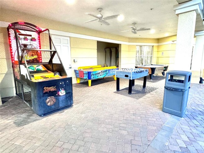 Building Photo - 4114 Breakview Dr