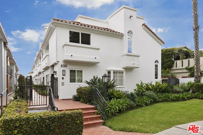 Building Photo - 830 17th St