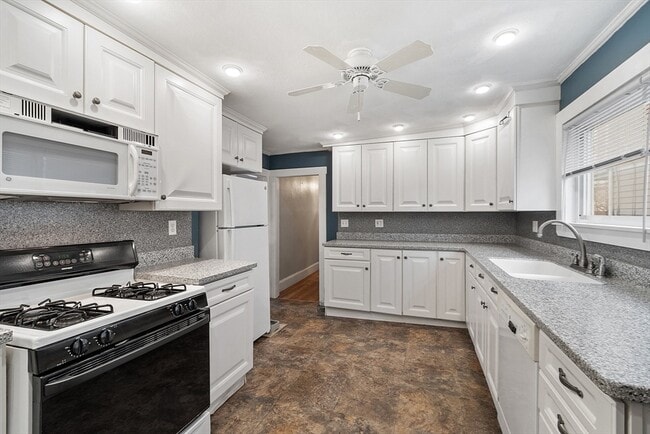 Building Photo - 1 Wentworth Ter