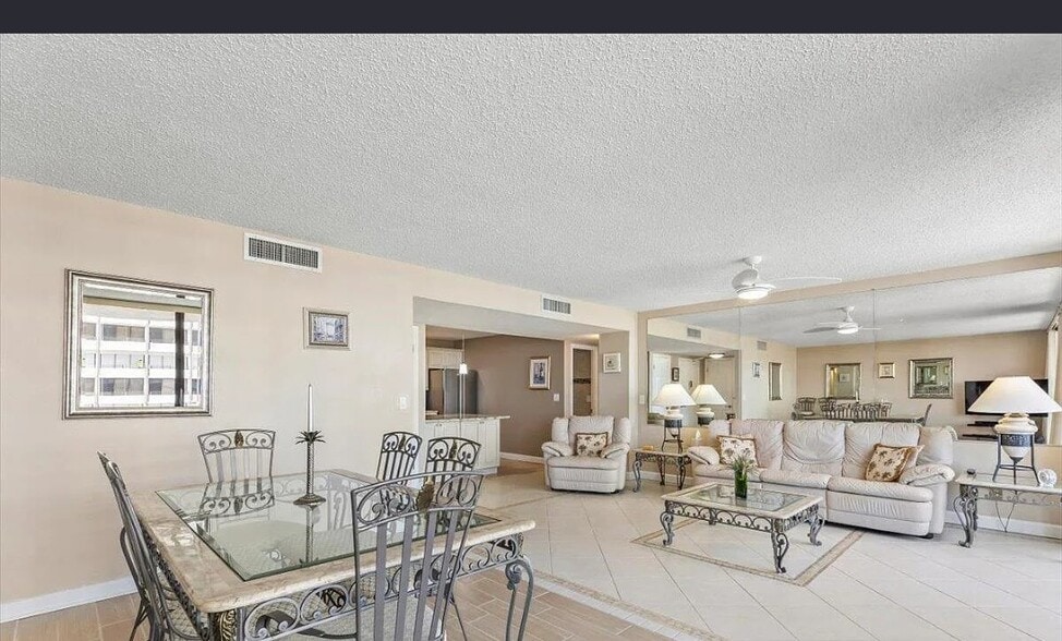 Building Photo - 2828 N Atlantic Ave