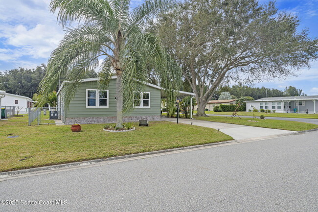 Building Photo - 345 Avocado Dr