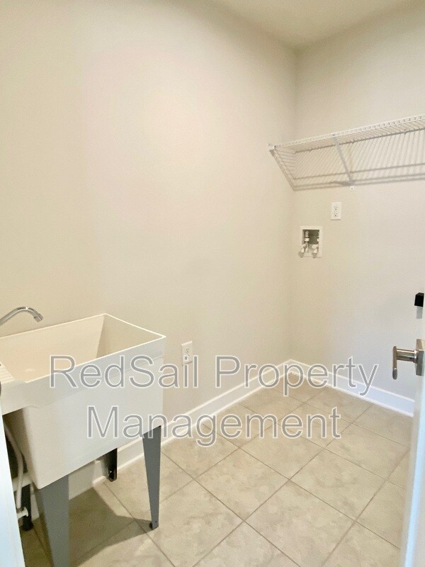 Building Photo - 6677 Jackson Cole Cir