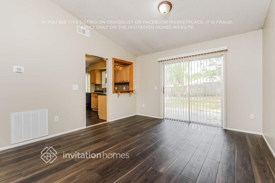 Building Photo - 249 Ashbourne Dr