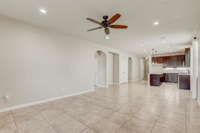 Building Photo - 356 Quarry Ln