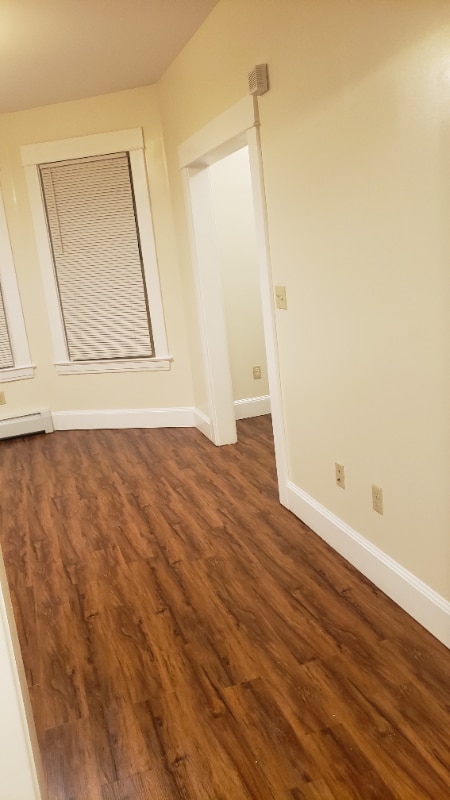 Building Photo - 753 Winchester Ave