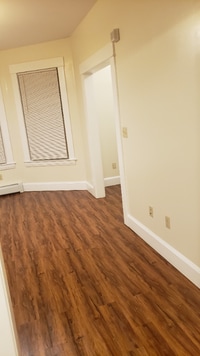 Building Photo - 753 Winchester Ave