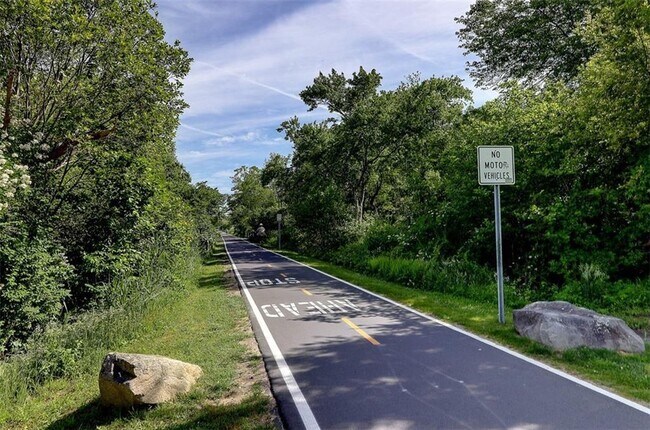 Building Photo - 11 Milk St