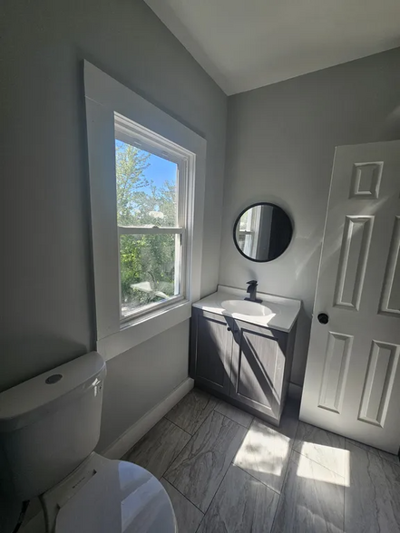 Building Photo - 3592 W 69th St