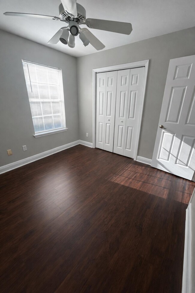 Building Photo - 3094 Layla St