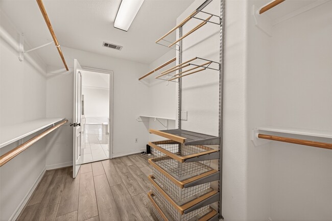 Building Photo - 5217 Blossom St