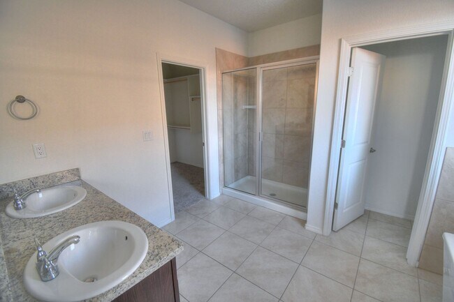 Building Photo - 6244 Harrier Hawk Dr NE