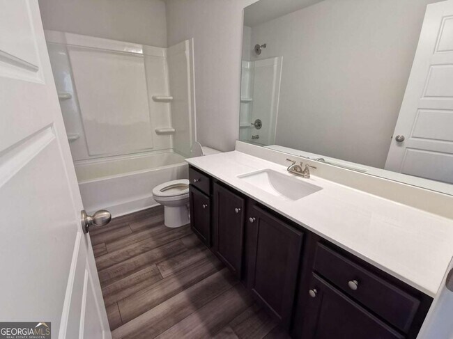 Building Photo - 159 Station Overlook Dr