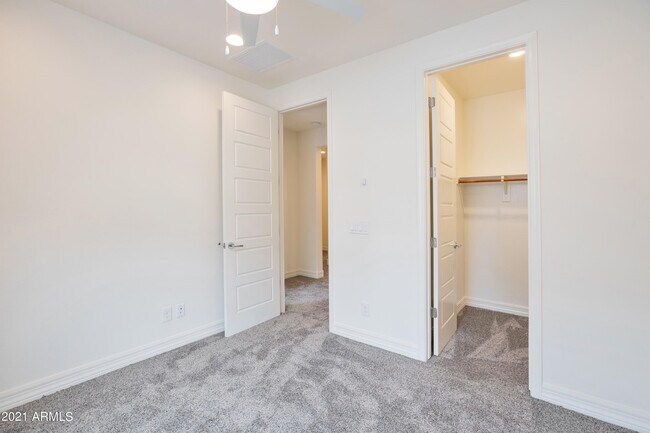 Building Photo - 7358 E Casitas Del Rio Dr