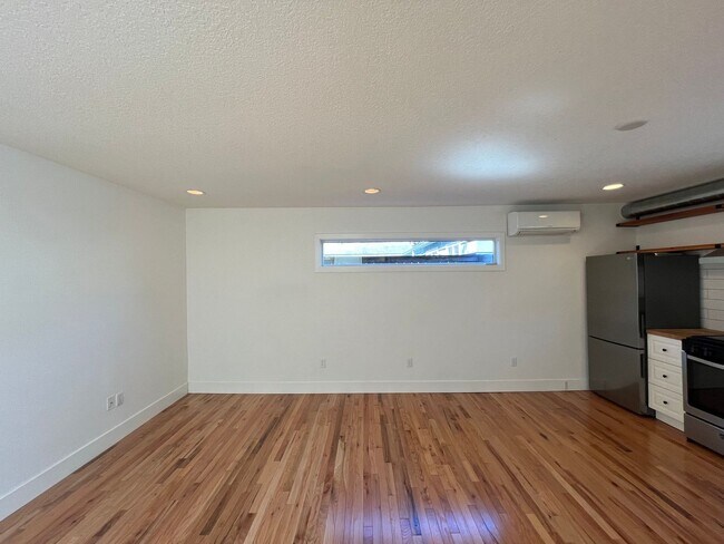 Building Photo - Custom Built 1Bd/ 1Ba home in Piedmont Neighborhood! ~ Skylight, Driveway Parking, Washer/Dryer! ...