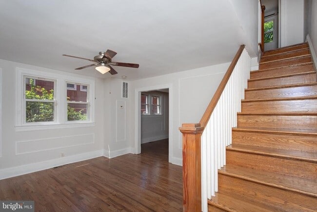 Building Photo - 104 53rd St NE