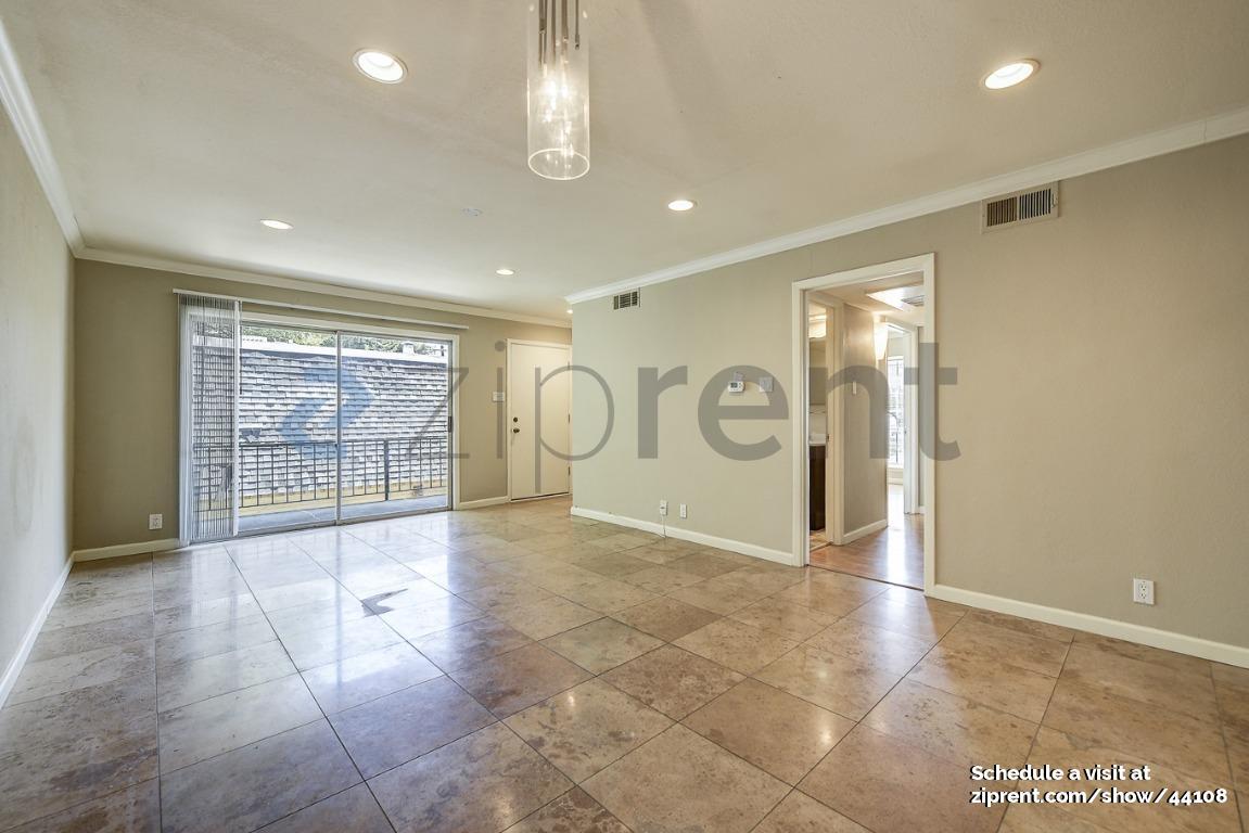Building Photo - 5315 Fleetwood Oaks Ave