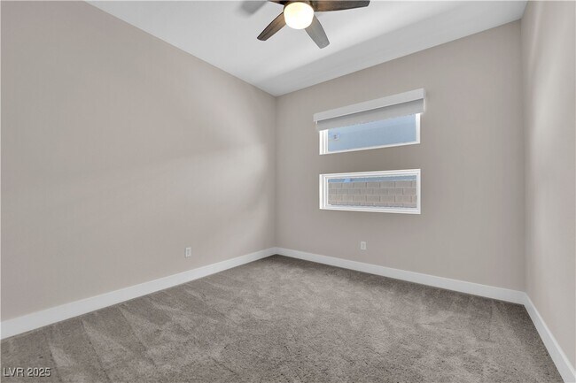 Building Photo - 11032 Rolling Vista Dr
