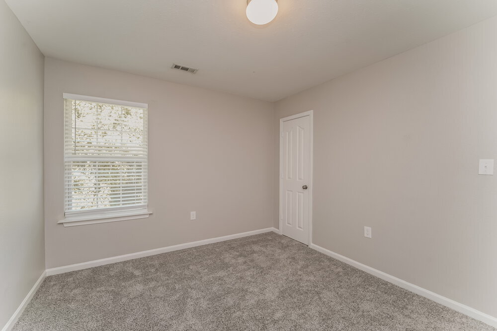 Building Photo - 6221 Summerour Place