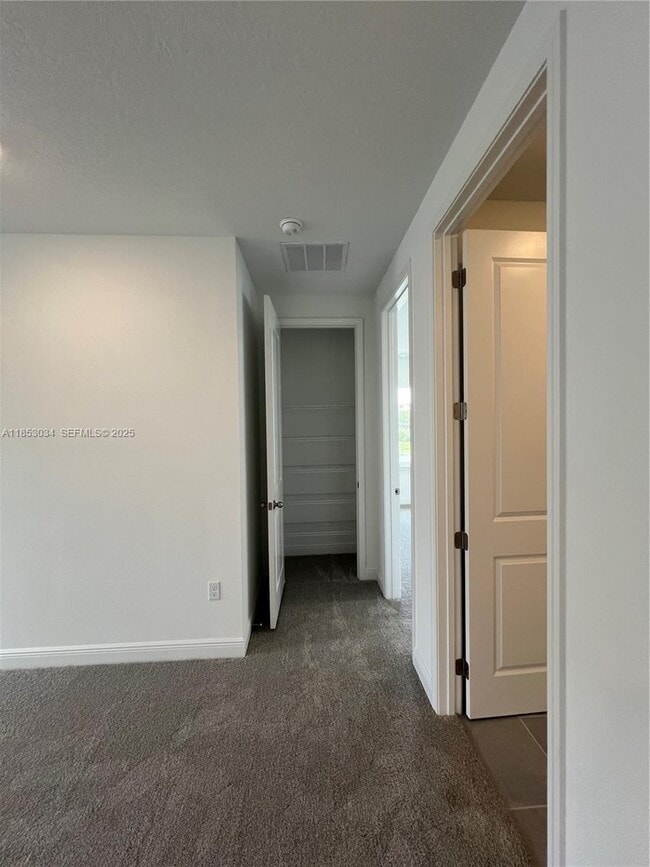 Building Photo - 10100 Ballast Dr