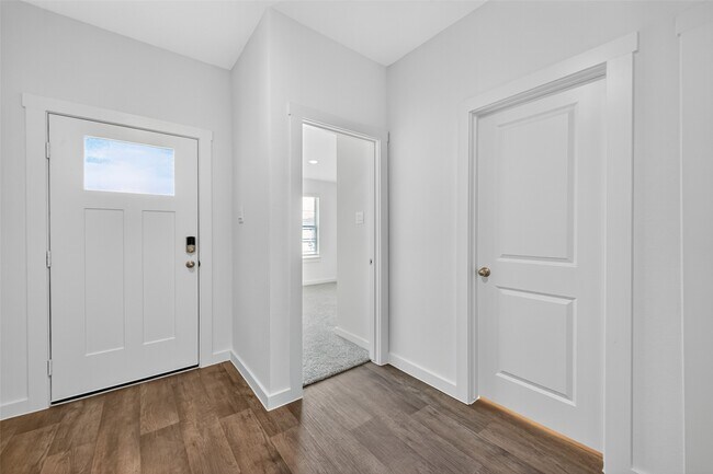 Building Photo - 1703 Stelvio Pass Dr